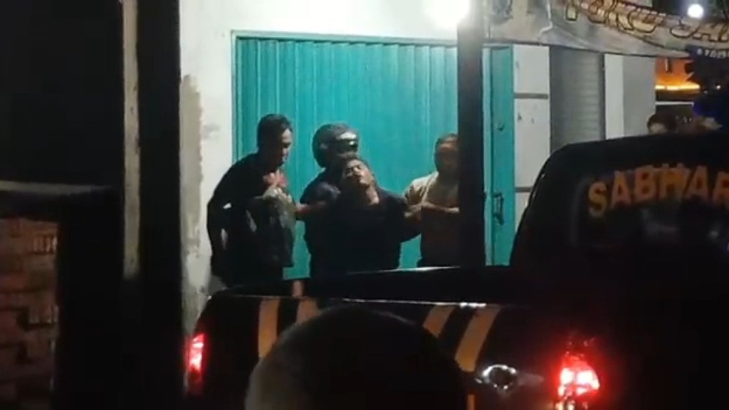 Mangkir Dua Kali, Pelaku Penganiayaan Dijemput Paksa Polsek Besuk