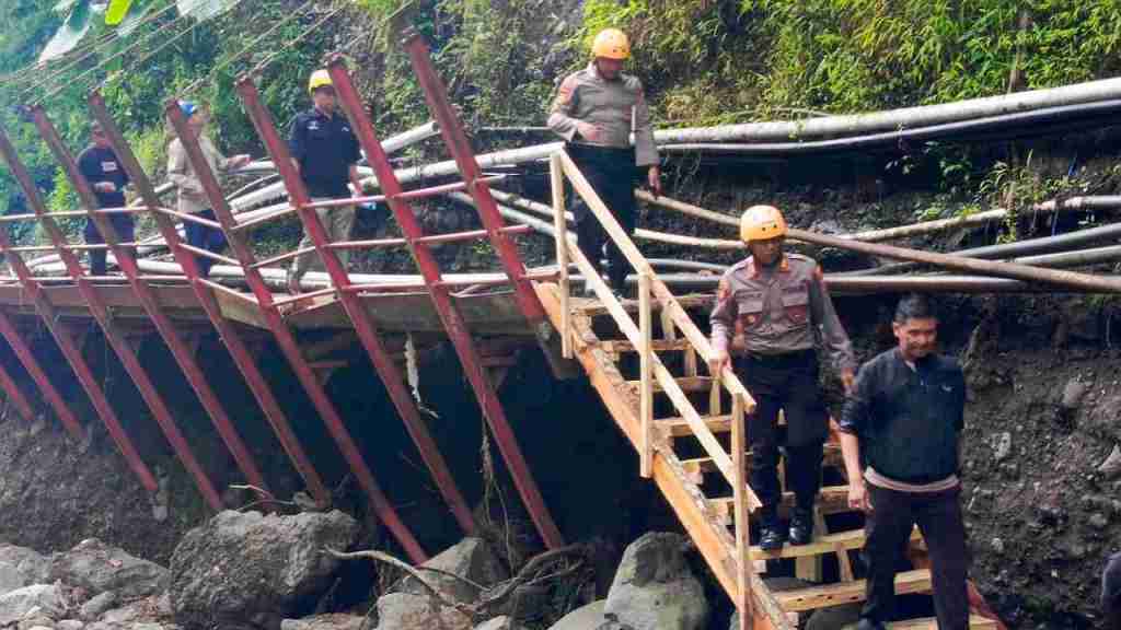 Air Terjun Madakaripura Siap Dibuka Kembali Setelah Empat Bulan&nbsp;Ditutup