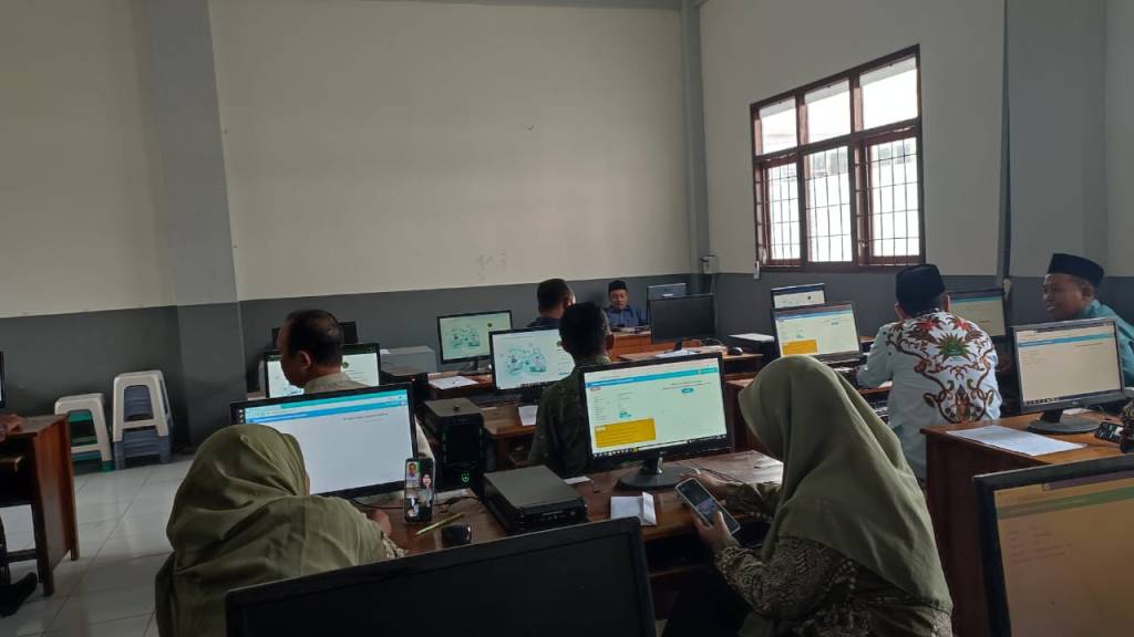 Digelar Hari Ini, AKGTK Madarasah Berbasis Digital Tak Berhasil, Sistem&nbsp;Down