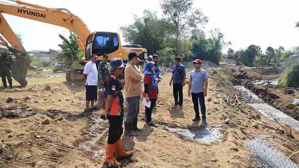 Proyek Bronjong Senilai 15 Miliar di Sungai Kedunggaleng Probolinggo Ditargetkan Selesai Juli
