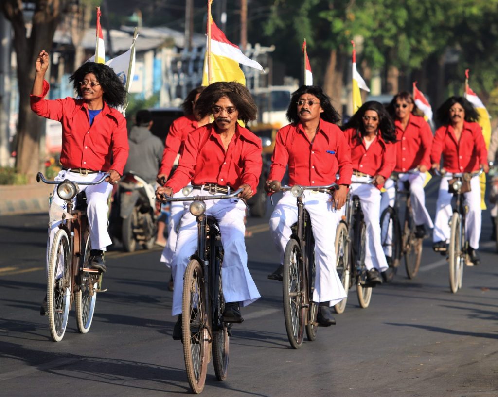 Wali Kota Pasuruan Mancal Bareng Komunitas Sepeda Tua Jawa&nbsp;Timur