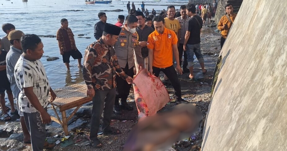 Nelayan Asal Nguling Ditemukan Tewas hingga Kecelakaan Maut di Probolinggo | Koran Online 10&nbsp;Jul