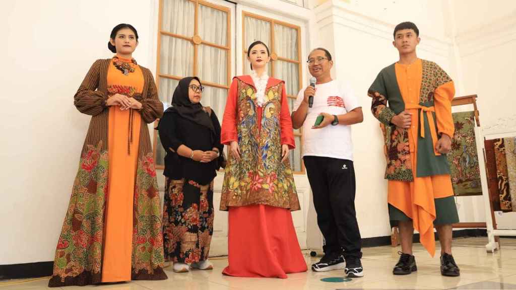 Batik Khas Kota Probolinggo Siap Unjuk Gigi di Surabaya Fashion Parade 2024