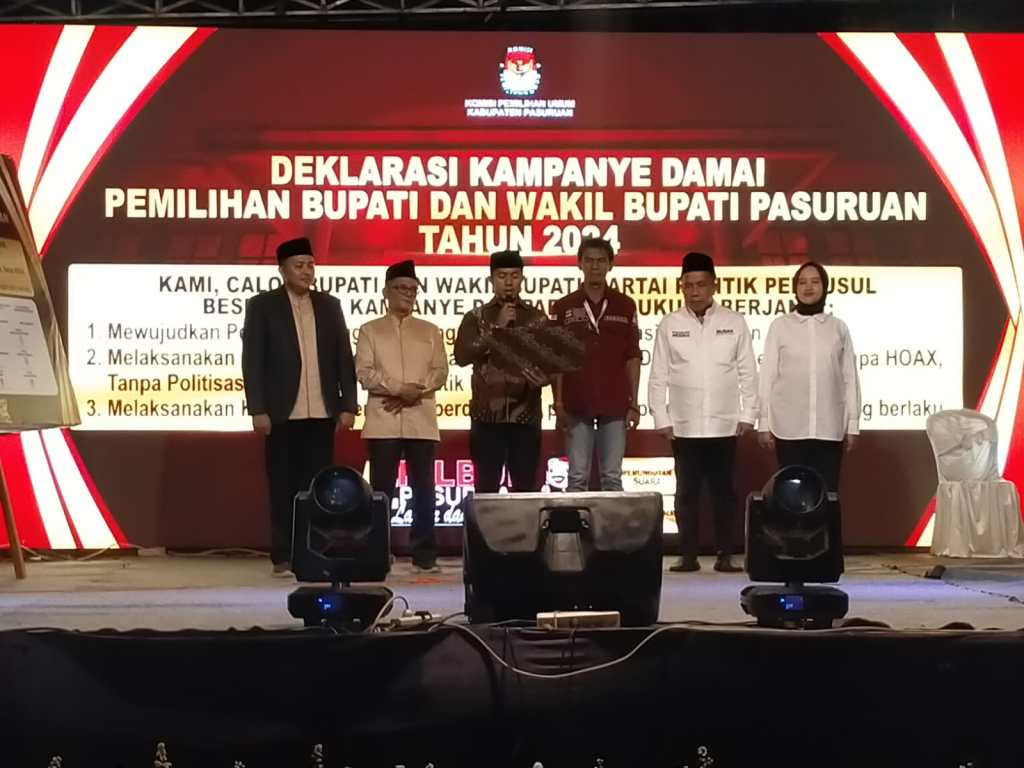 Dimeriahkan Band Akustik dan Grup Lawak, Dua Paslon Pilbup Pasuruan Deklarasikan Kampanye&nbsp;Damai