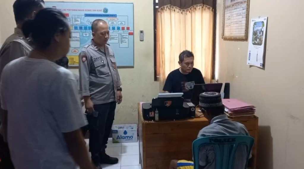 Cemburu Buta, Lansia Bacok Tetangga di&nbsp;Bantaran