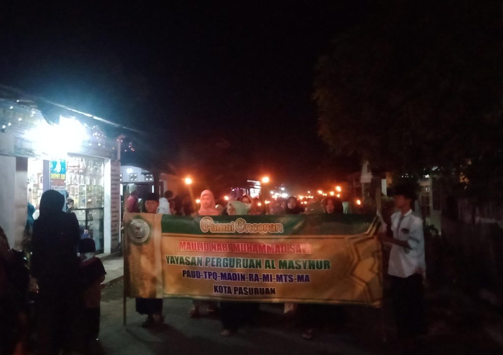 Pawai Obor untuk Rayakan Maulid Nabi